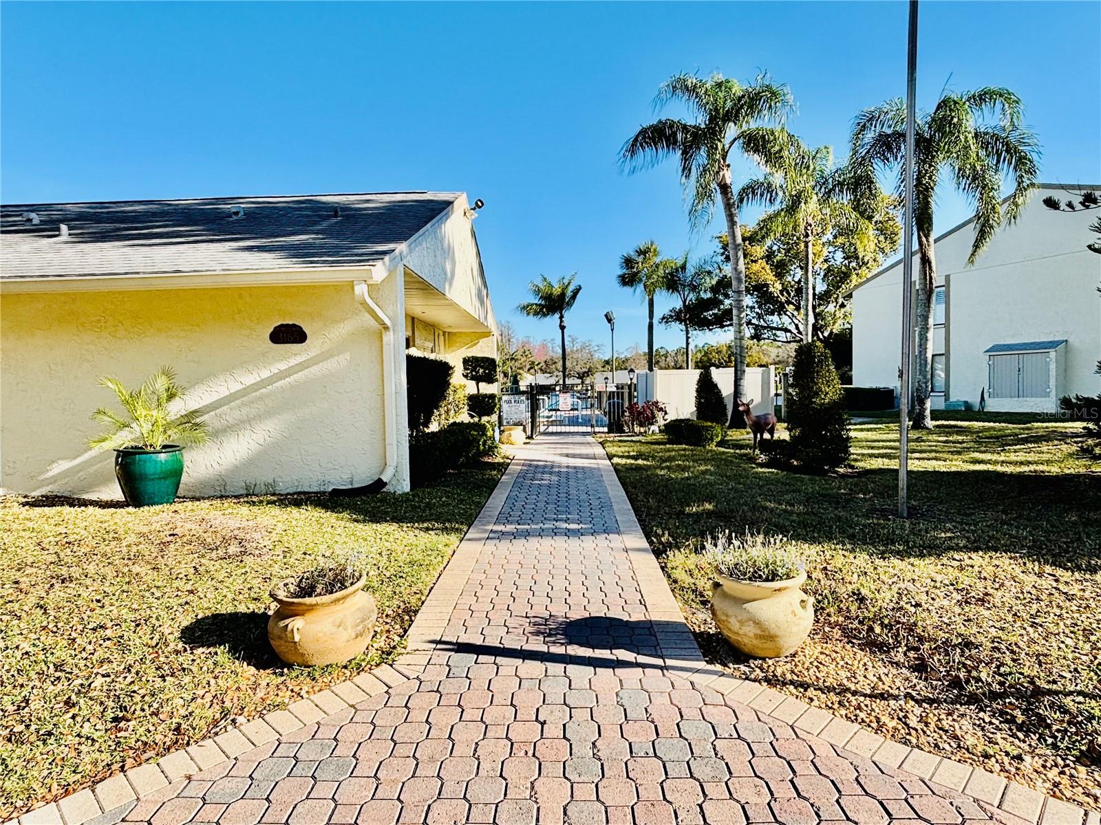 1354 SHADY PINE WAY #E2, TARPON SPRINGS, FL, 34688