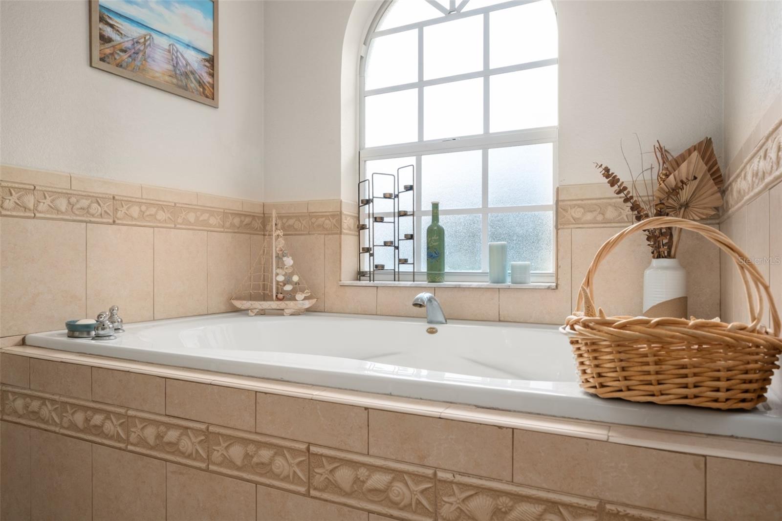 2524 N MOHAWK DR E, AVON PARK, FL, 33825