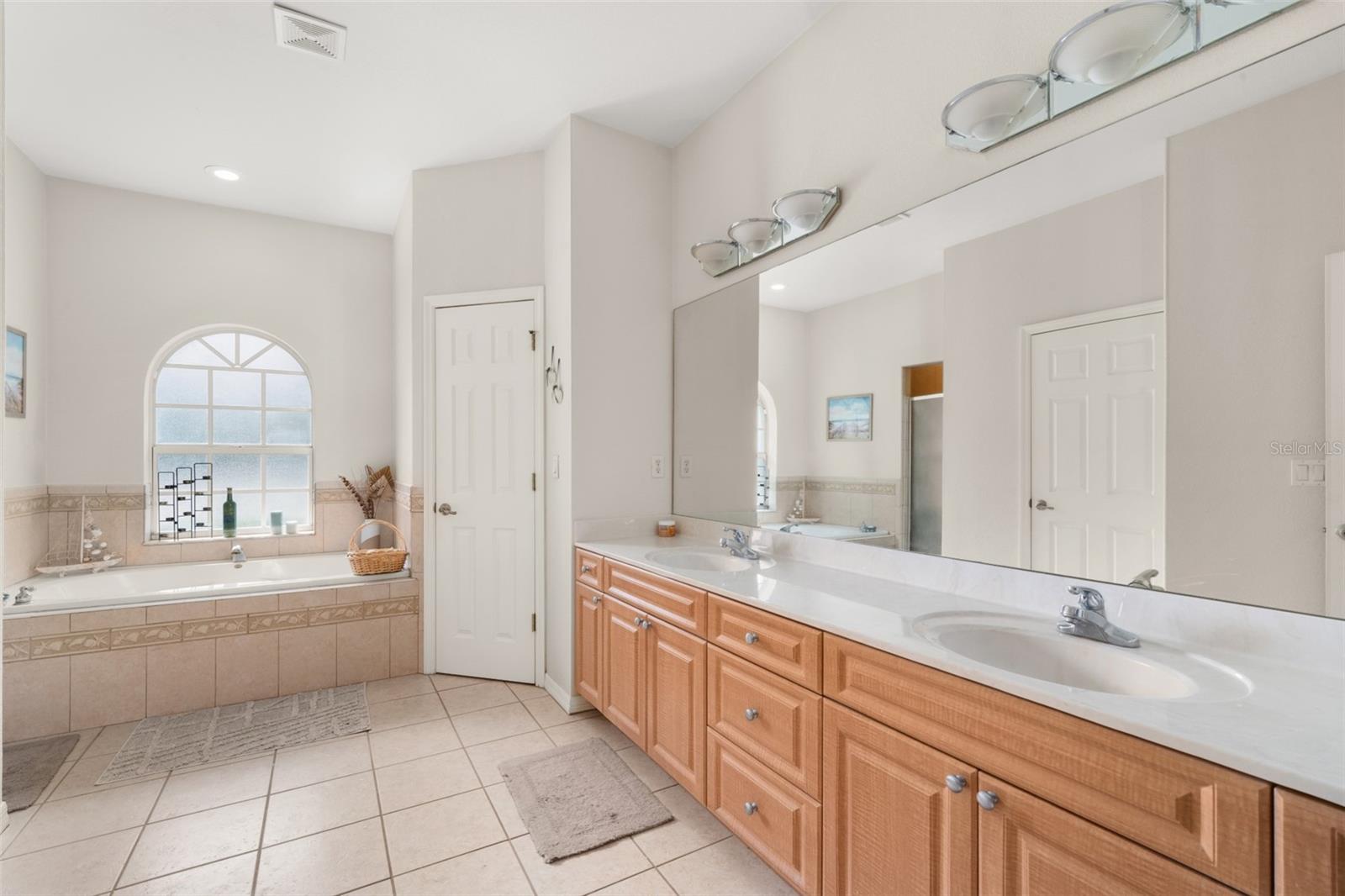 2524 N MOHAWK DR E, AVON PARK, FL, 33825