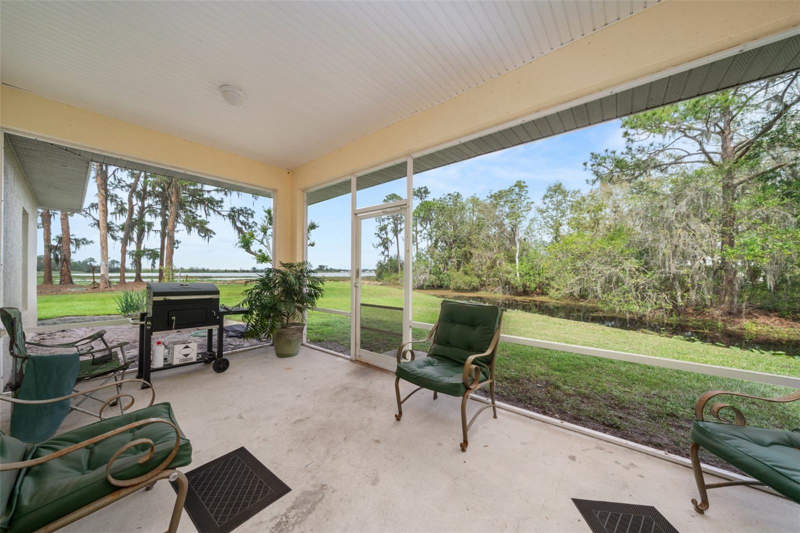 2524 N MOHAWK DR E, AVON PARK, FL, 33825