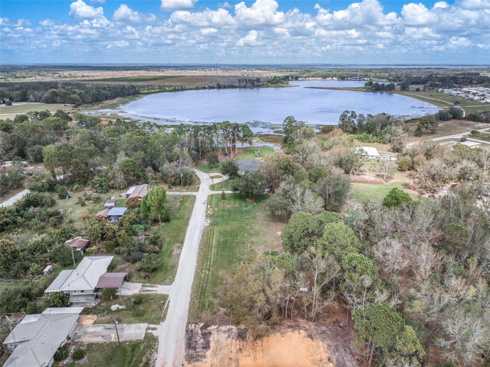 2524 N MOHAWK DR E, AVON PARK, FL, 33825