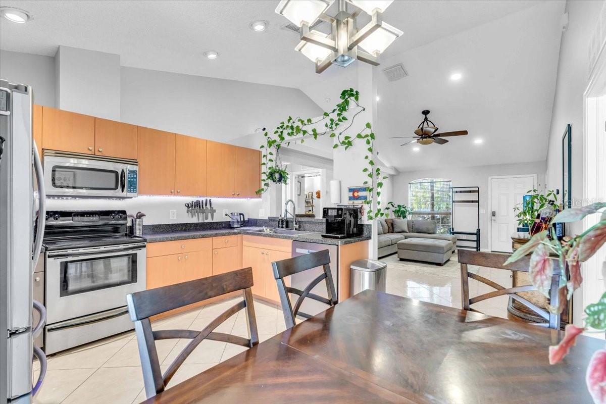 6025 112TH AVE N, PINELLAS PARK, FL, 33782