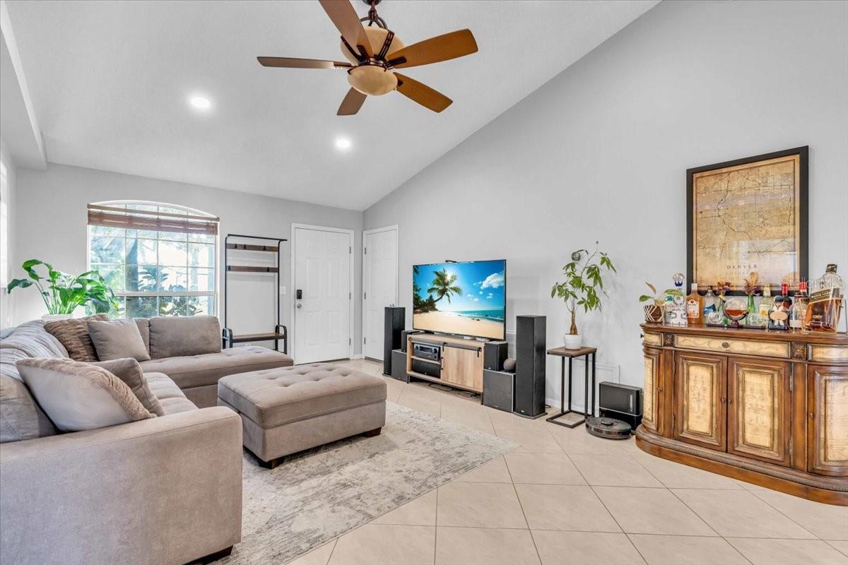 6025 112TH AVE N, PINELLAS PARK, FL, 33782