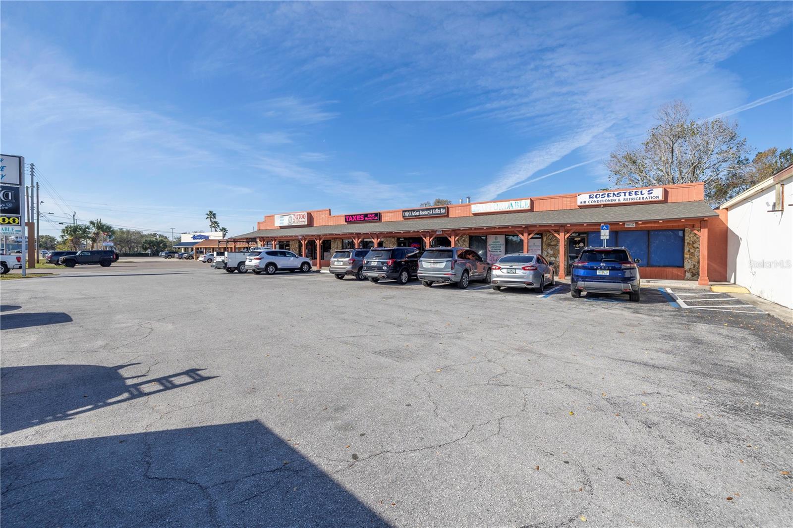 12541 ULMERTON RD, LARGO, FL, 33774