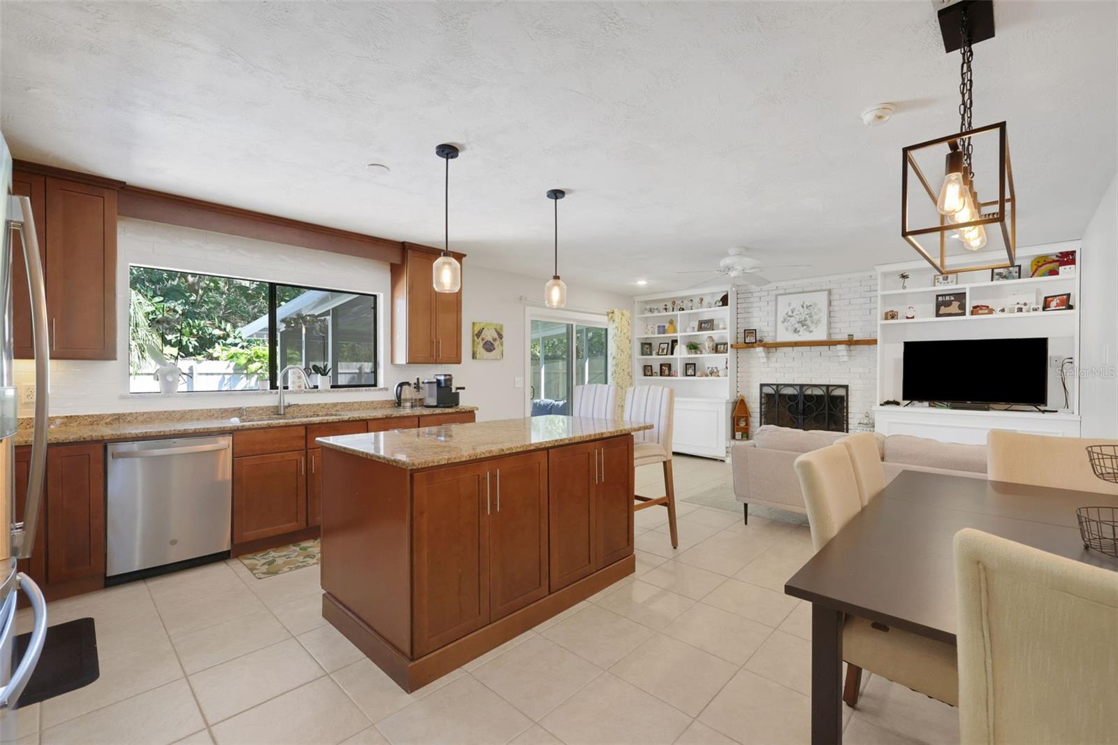 1525 ORANGE TREE DR, EDGEWATER, FL, 32132