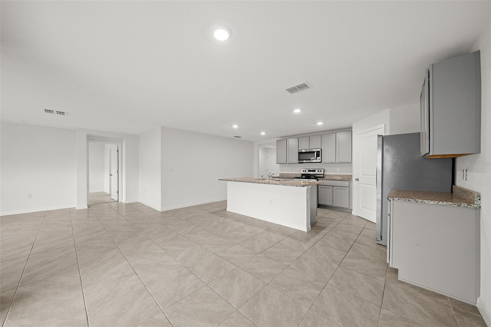 243 MARION OAKS TRL, OCALA, FL, 34473