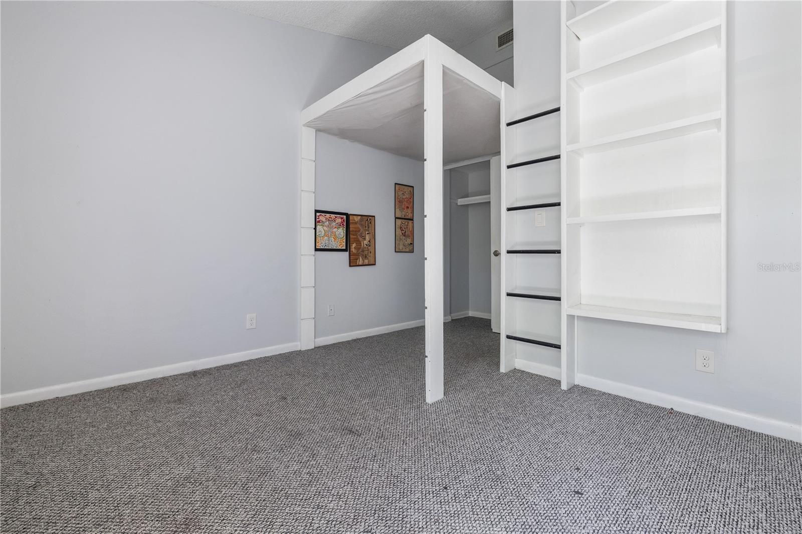 4302 LA MORA CT, TAMPA, FL, 33611