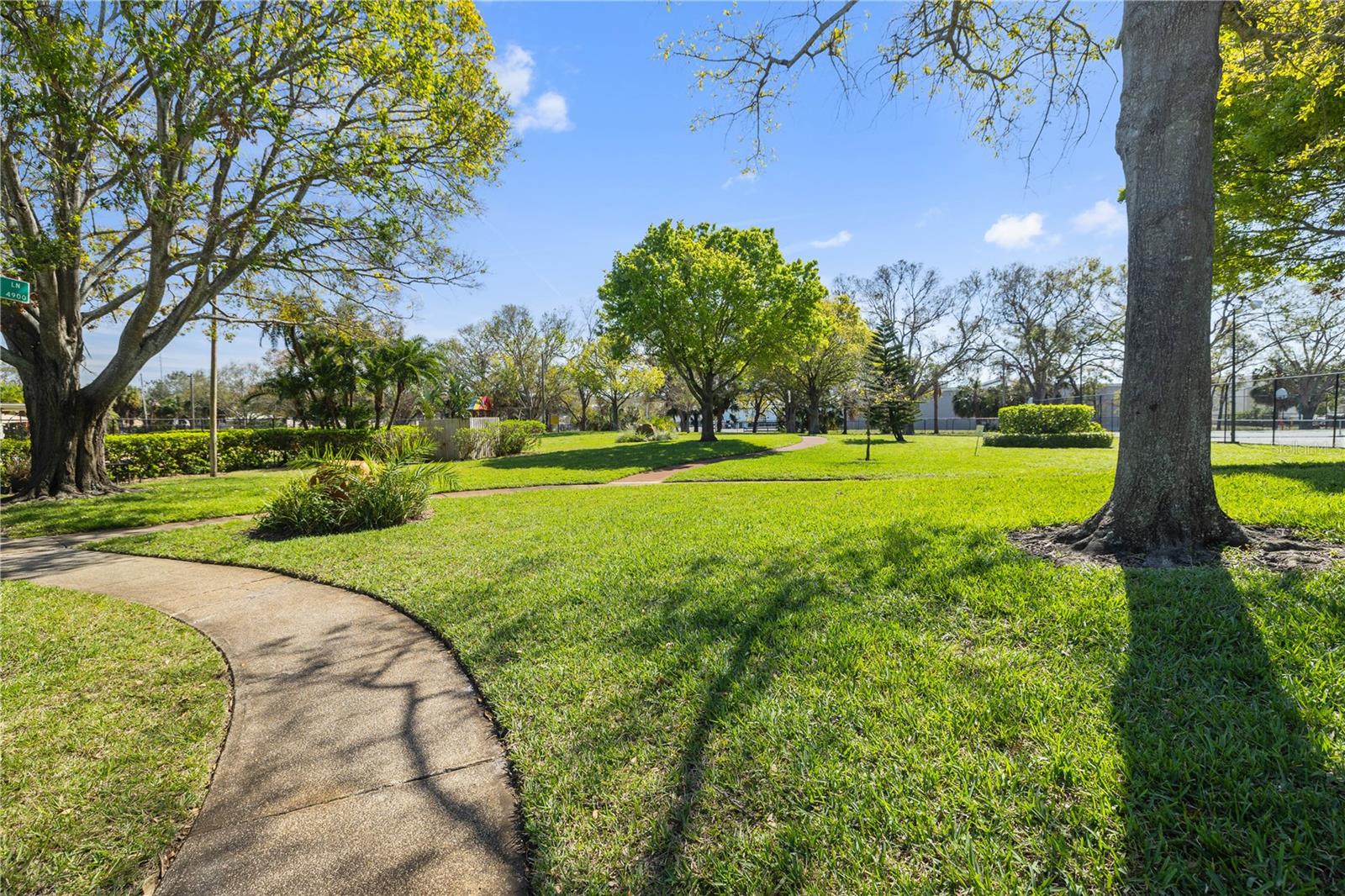 4302 LA MORA CT, TAMPA, FL, 33611