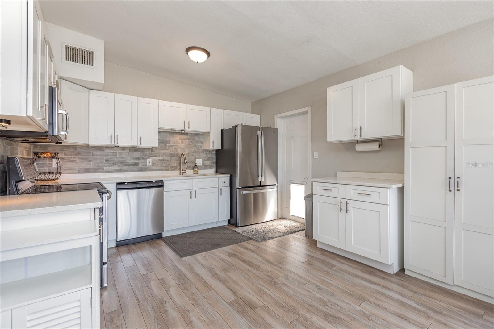 6407 26TH ST W, BRADENTON, FL, 34207