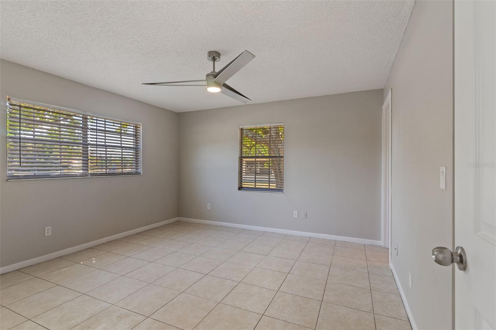 2402 GREENWOOD ST, DELTONA, FL, 32738