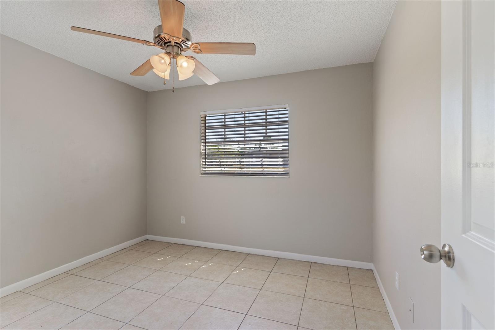2402 GREENWOOD ST, DELTONA, FL, 32738