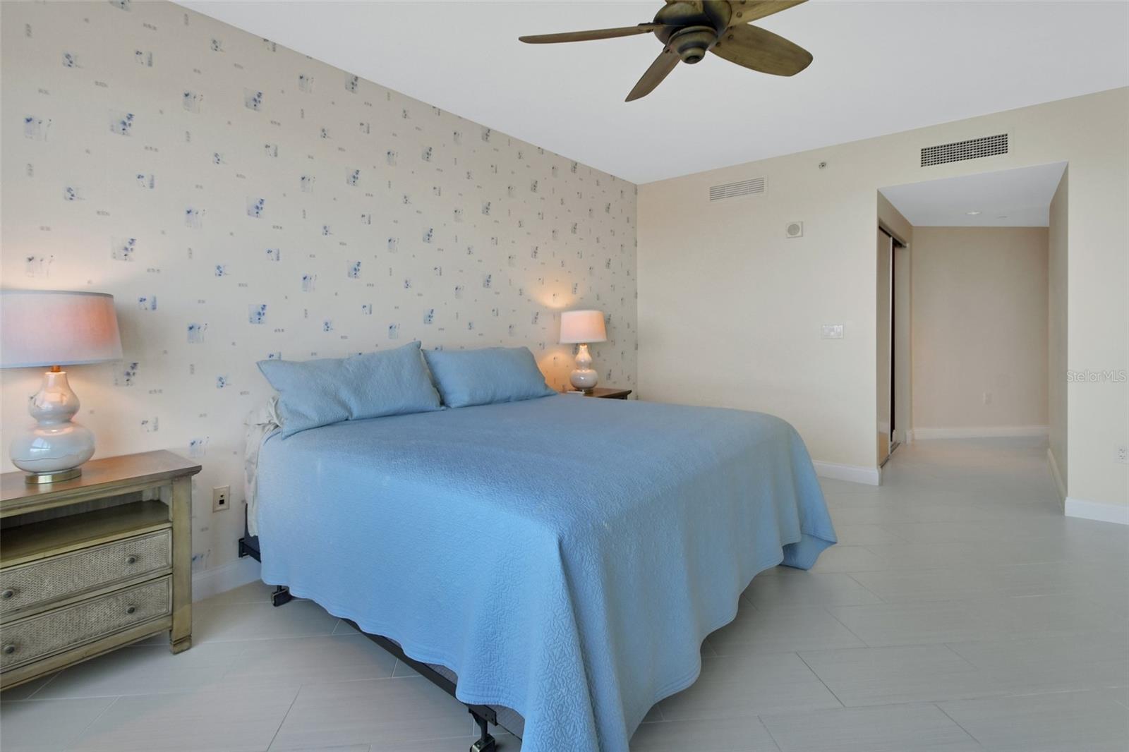 241 RIVERSIDE DR #1502, DAYTONA BEACH, FL, 32117