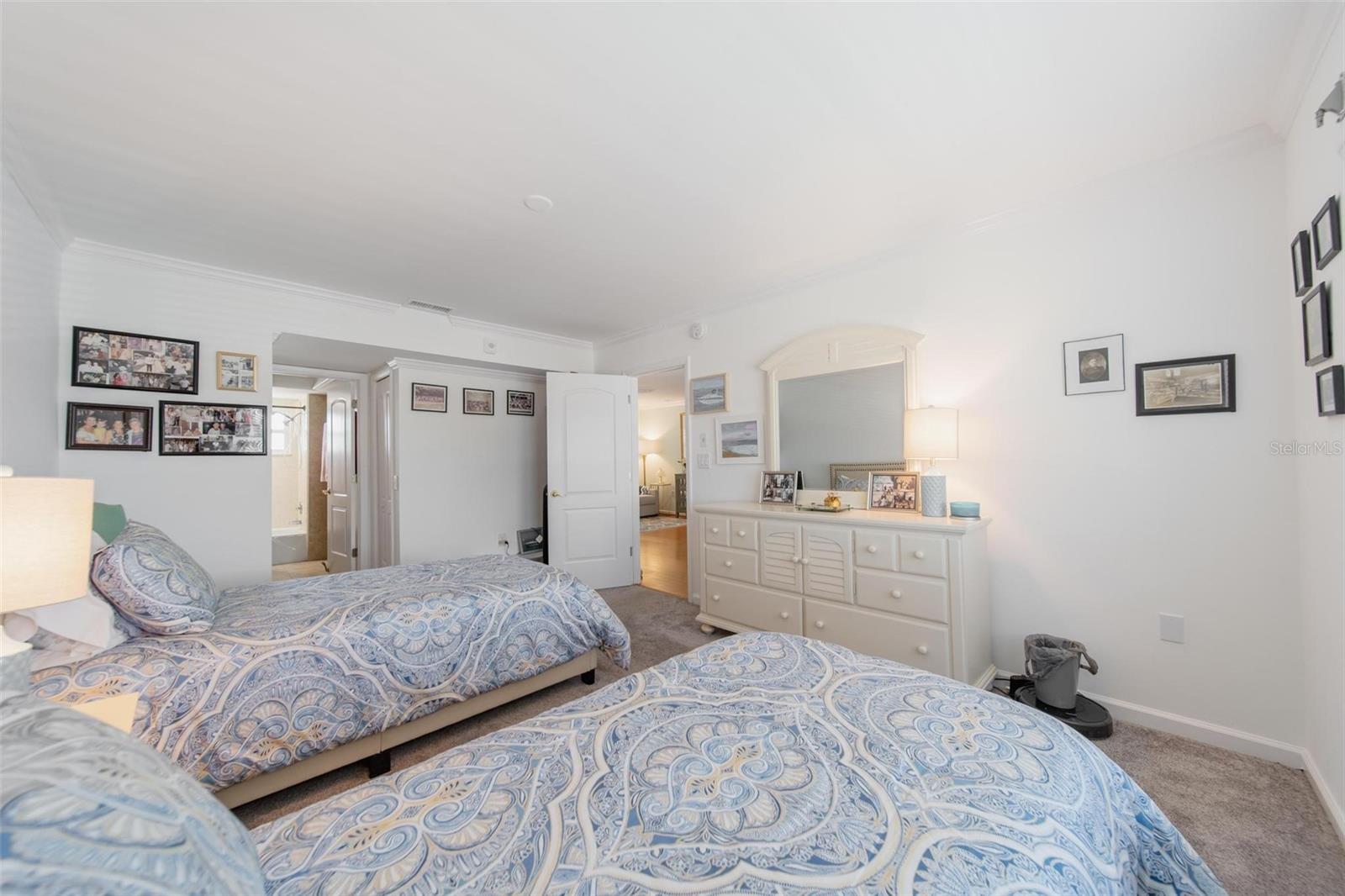 5020 BRITTANY DR S #324, ST PETERSBURG, FL, 33715