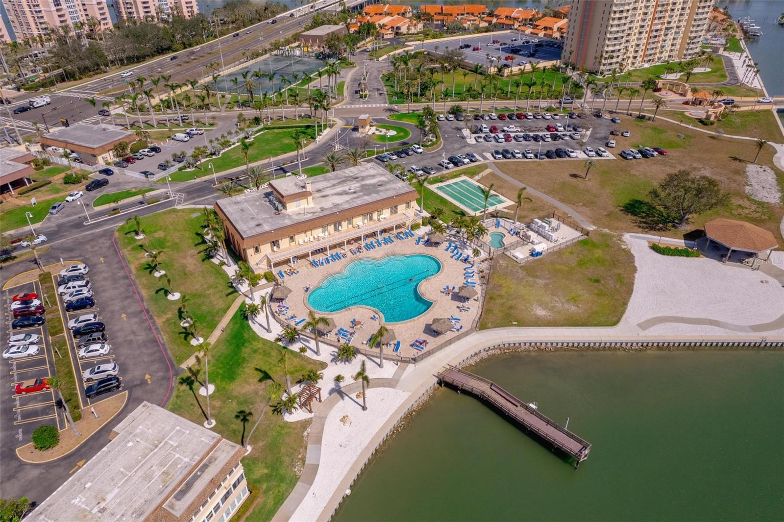 5020 BRITTANY DR S #324, ST PETERSBURG, FL, 33715