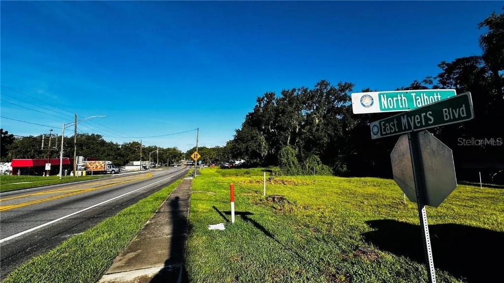 30 E MYERS BLVD, MASCOTTE, FL, 34753