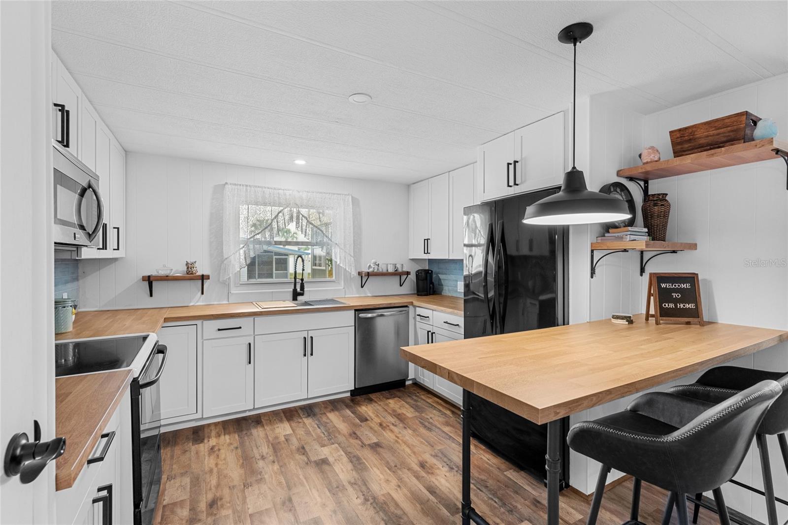 2012 MAUI DR, HOLIDAY, FL, 34691