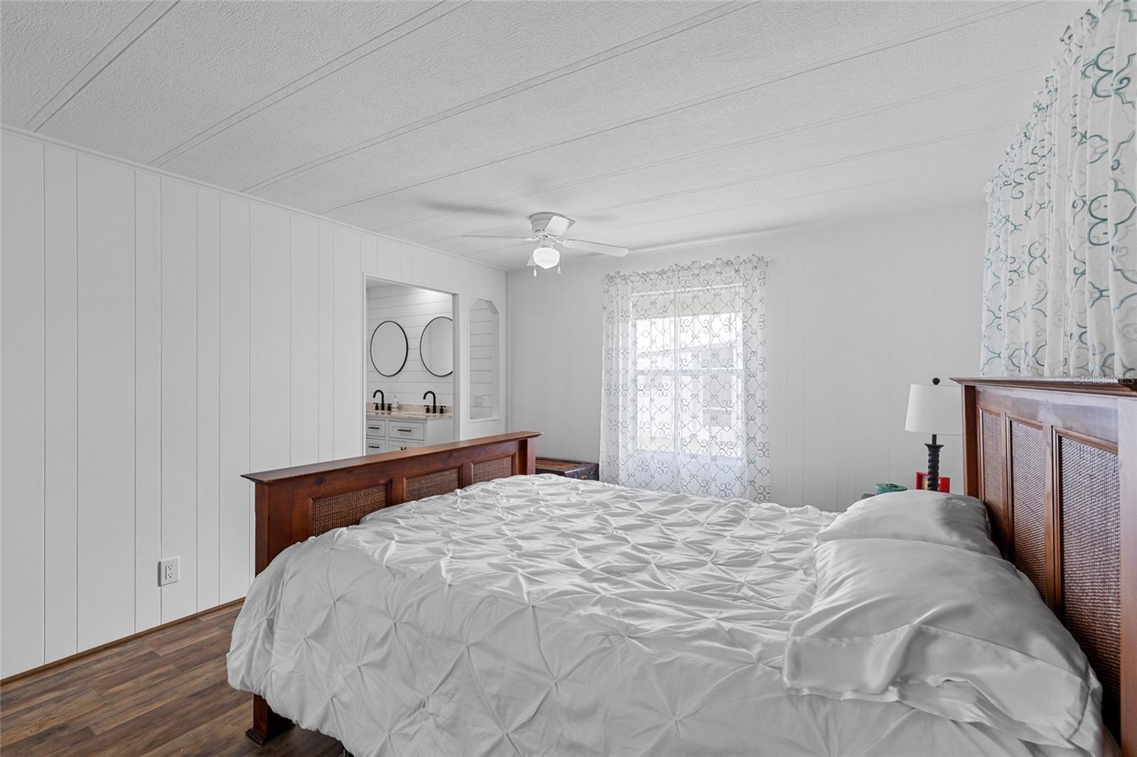 2012 MAUI DR, HOLIDAY, FL, 34691