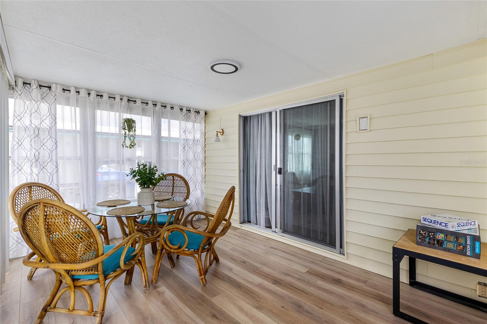 2012 MAUI DR, HOLIDAY, FL, 34691