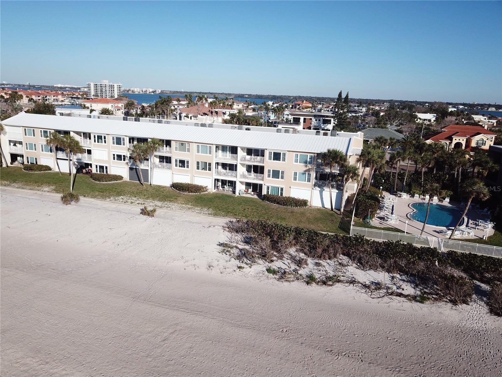 3400 GULF BLVD #304, BELLEAIR BEACH, FL, 33786