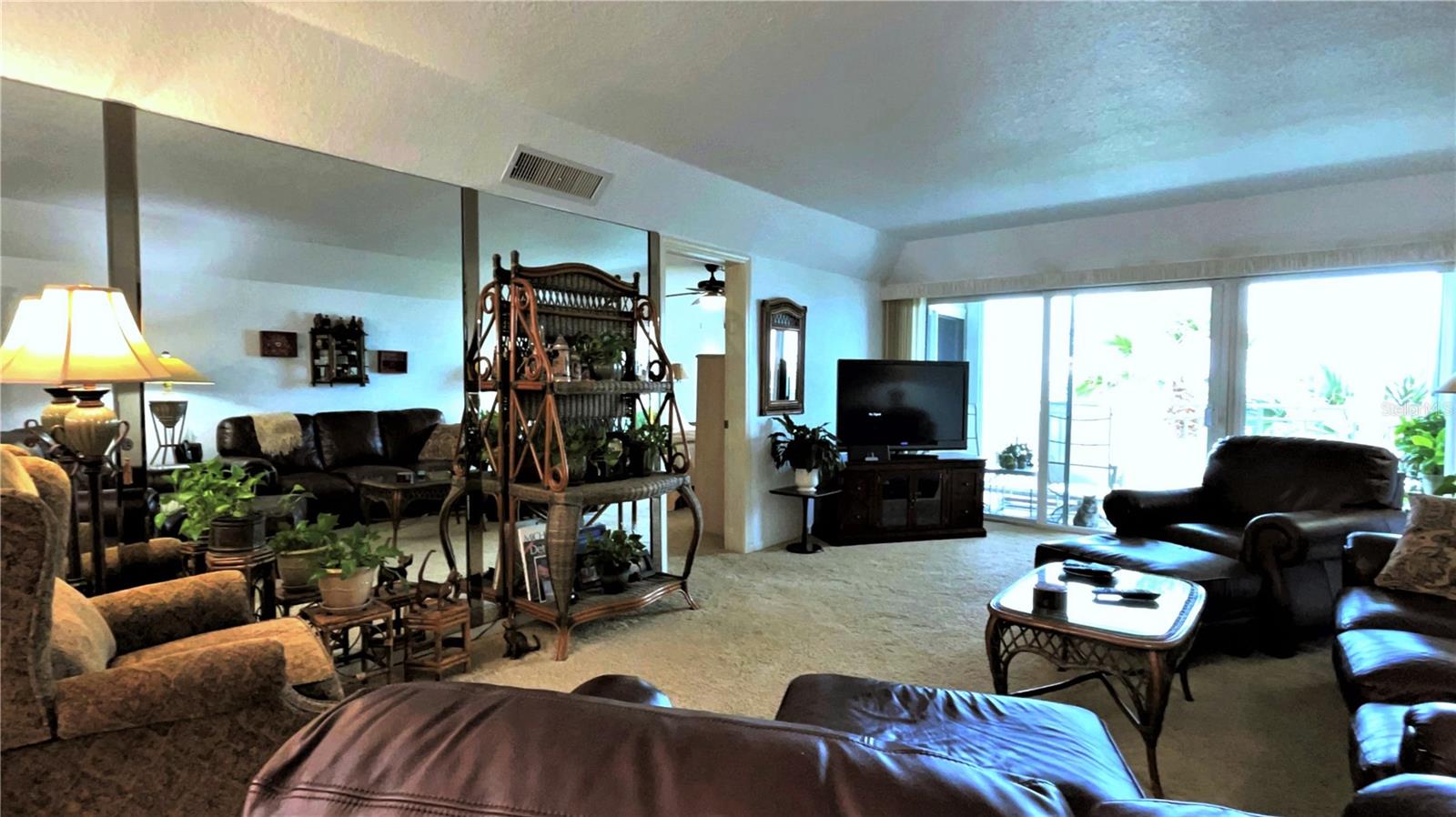 3400 GULF BLVD #304, BELLEAIR BEACH, FL, 33786