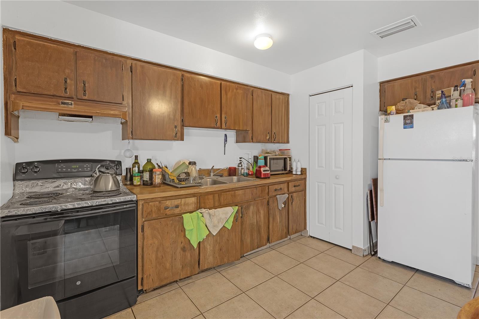450 ROSERY RD, LARGO, FL, 33770