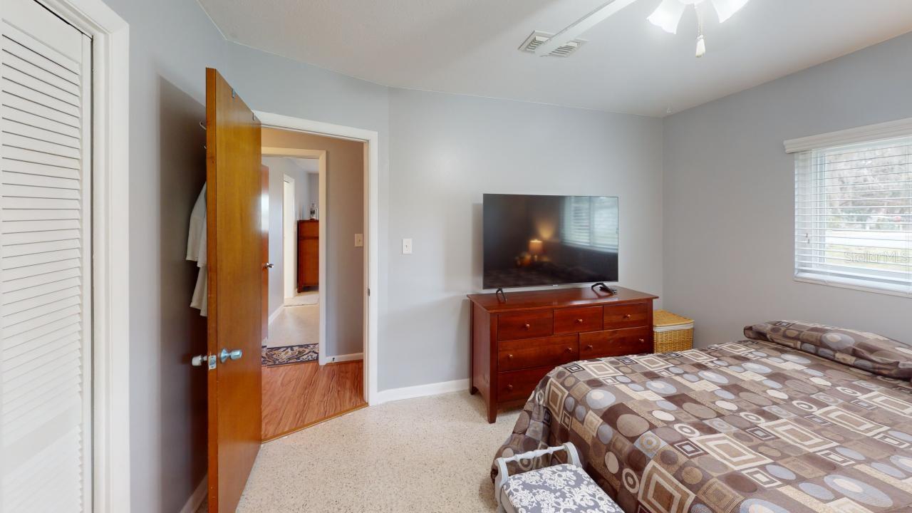 803 N SHORE DR, LEESBURG, FL, 34748