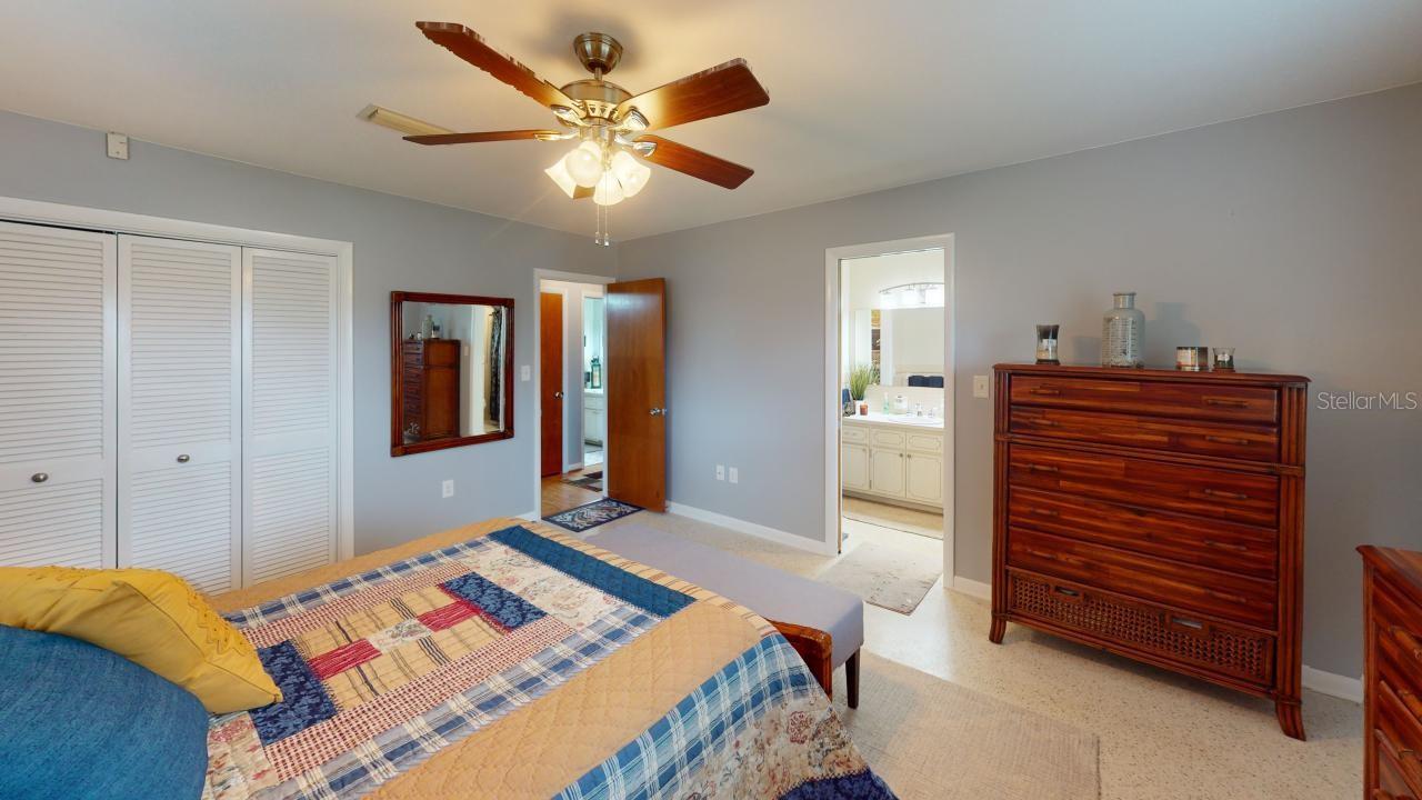 803 N SHORE DR, LEESBURG, FL, 34748