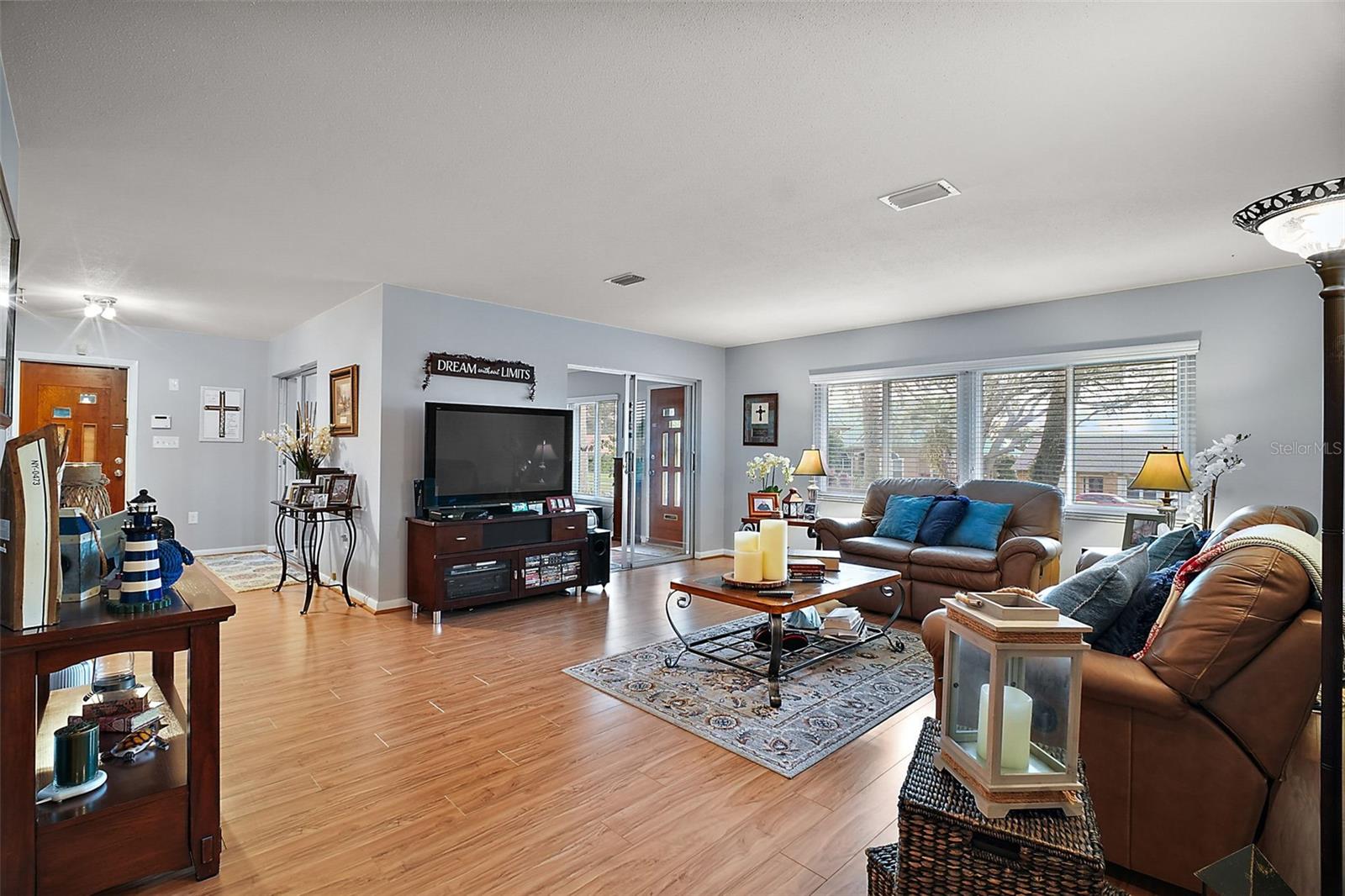 803 N SHORE DR, LEESBURG, FL, 34748