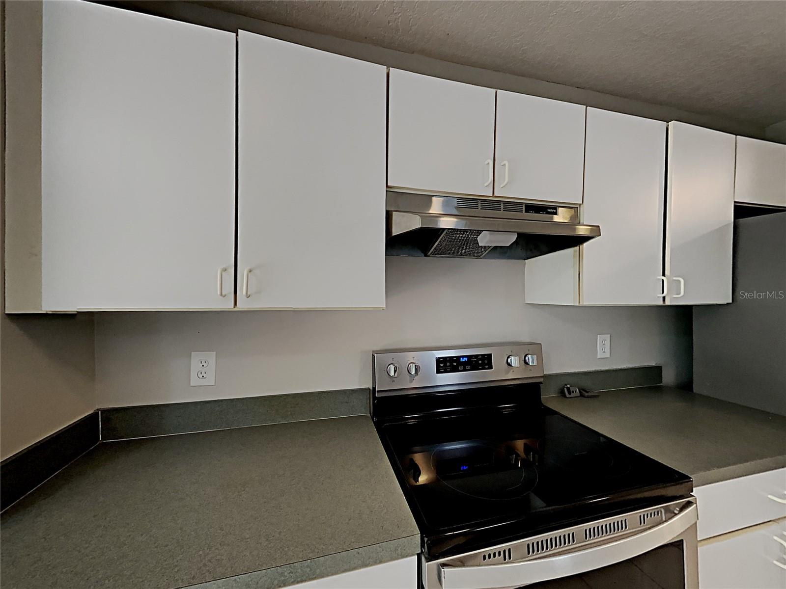 2184 HEATHWOOD CIR, ORLANDO, FL, 32828