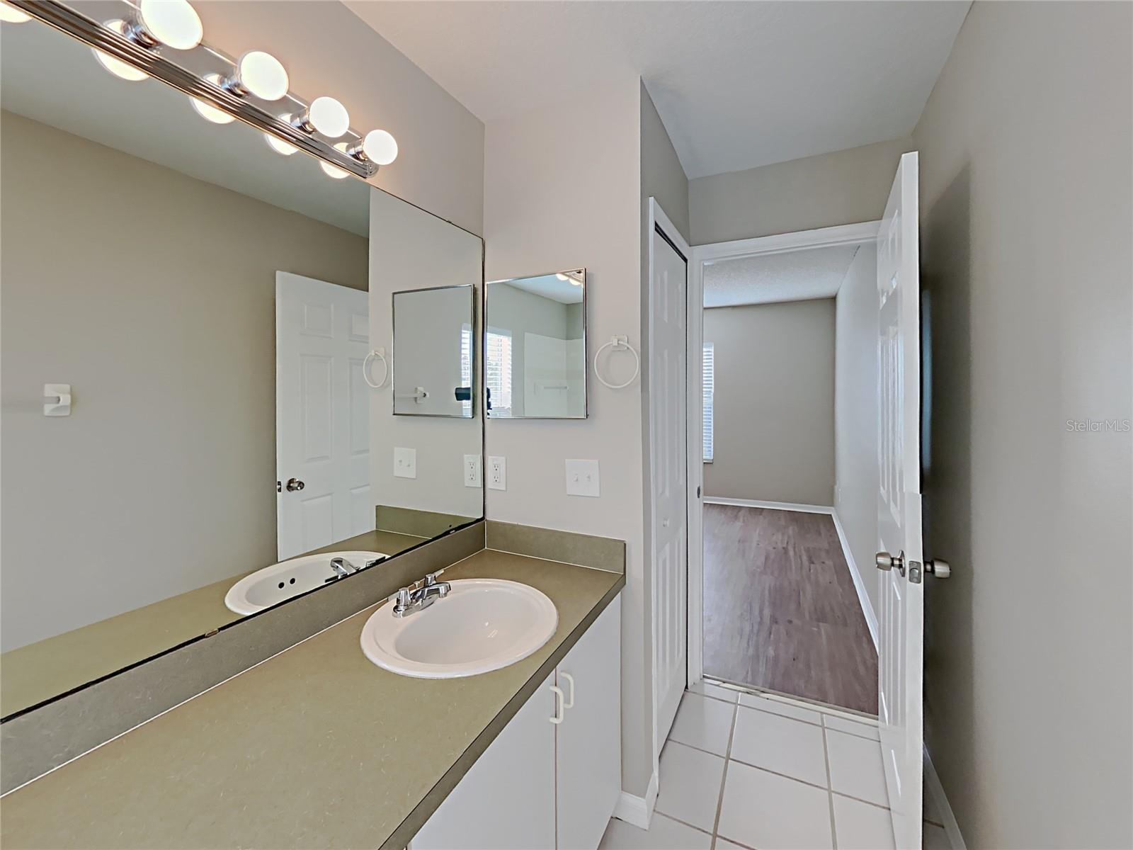 2184 HEATHWOOD CIR, ORLANDO, FL, 32828