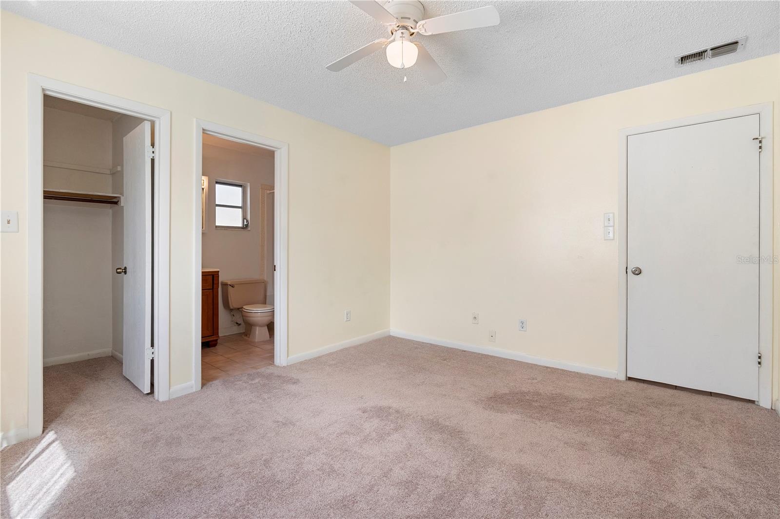 826 W GAUCHO CIR, DELTONA, FL, 32725