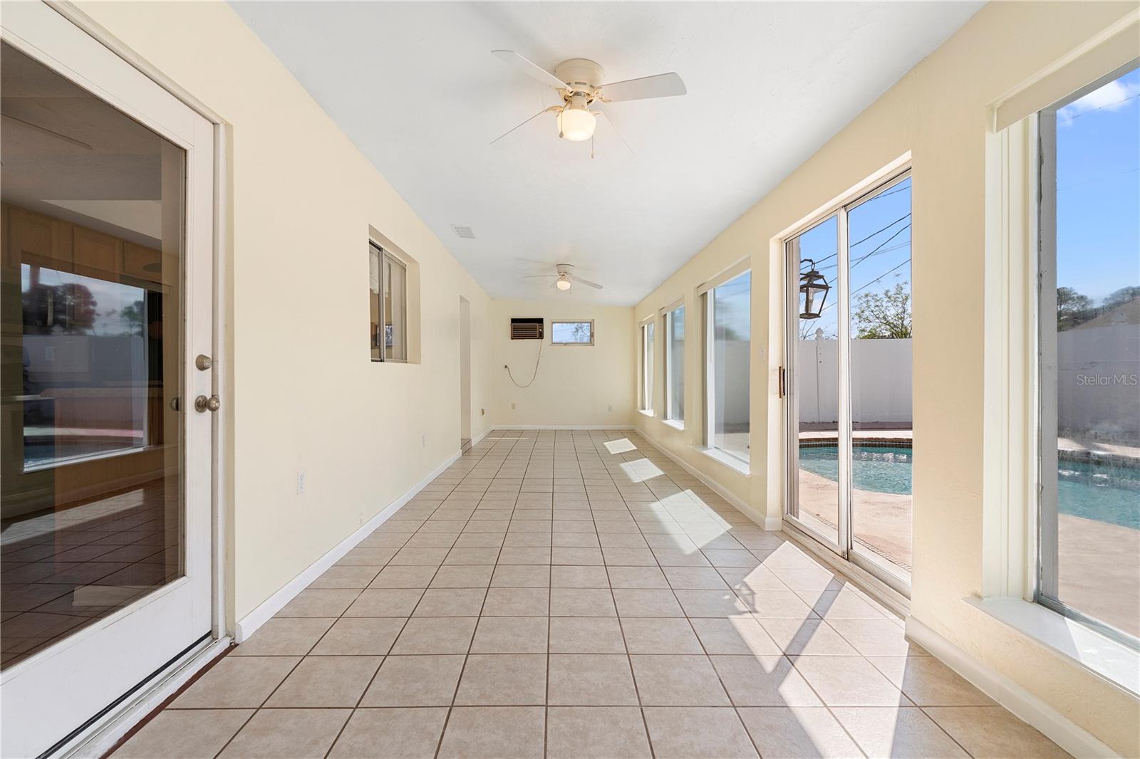 826 W GAUCHO CIR, DELTONA, FL, 32725