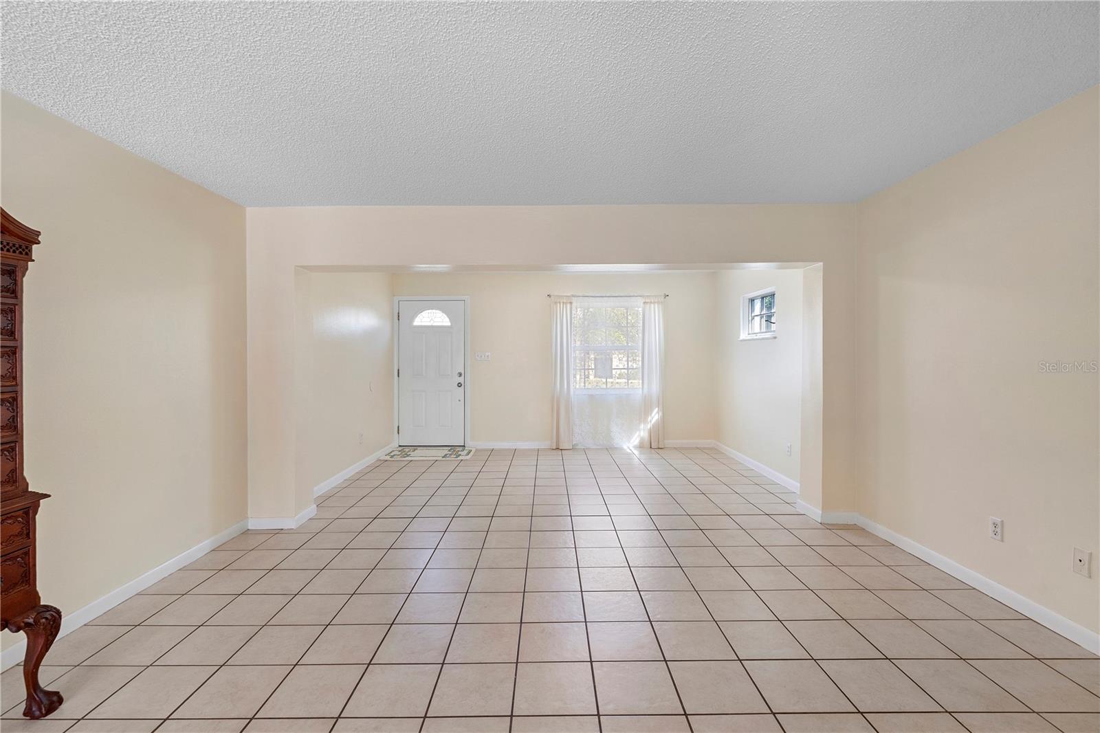826 W GAUCHO CIR, DELTONA, FL, 32725
