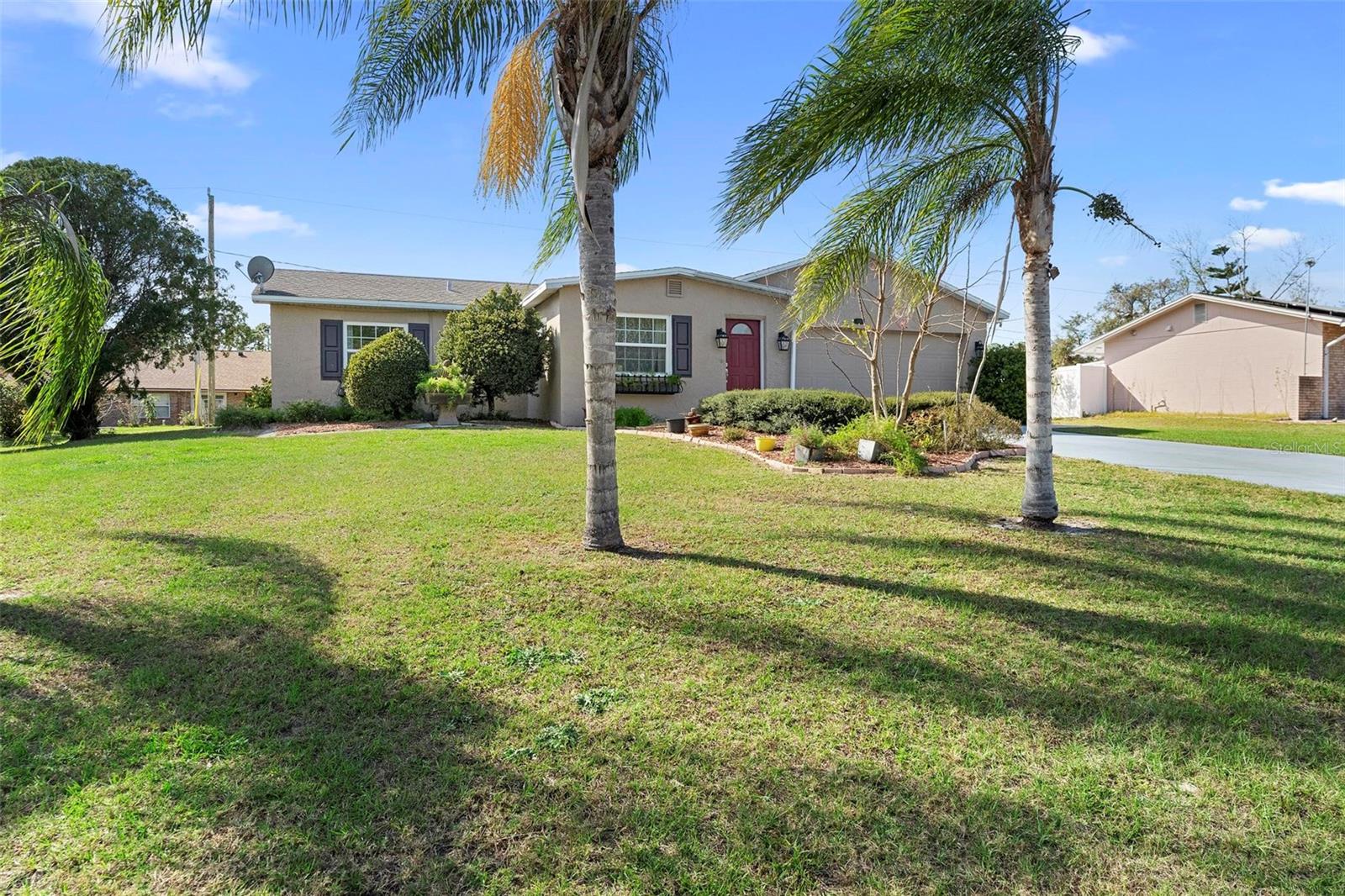 826 W GAUCHO CIR, DELTONA, FL, 32725
