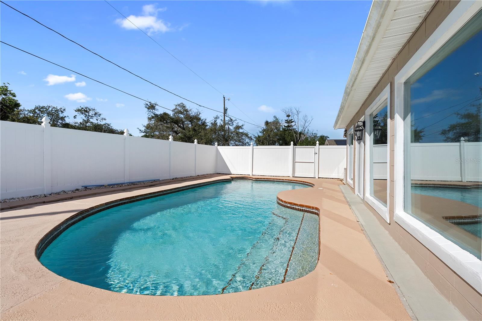 826 W GAUCHO CIR, DELTONA, FL, 32725