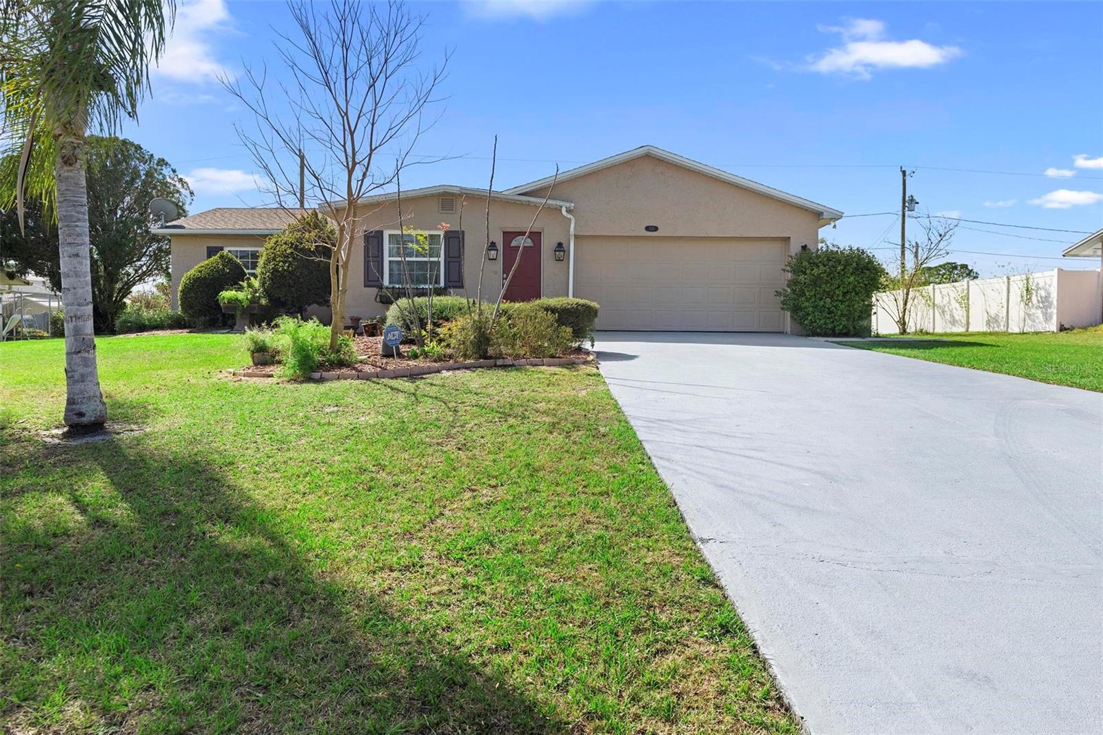 826 W GAUCHO CIR, DELTONA, FL, 32725