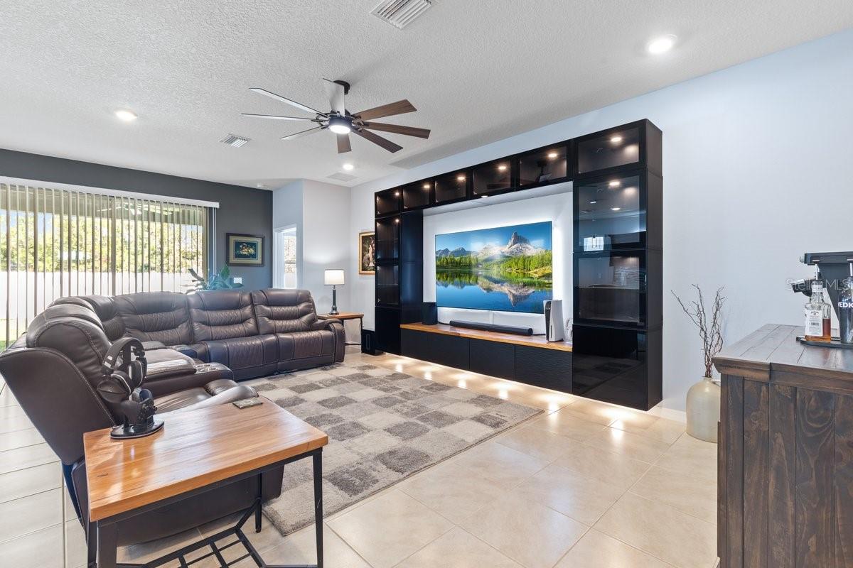 13323 WATERLEAF GARDEN CIR, RIVERVIEW, FL, 33579