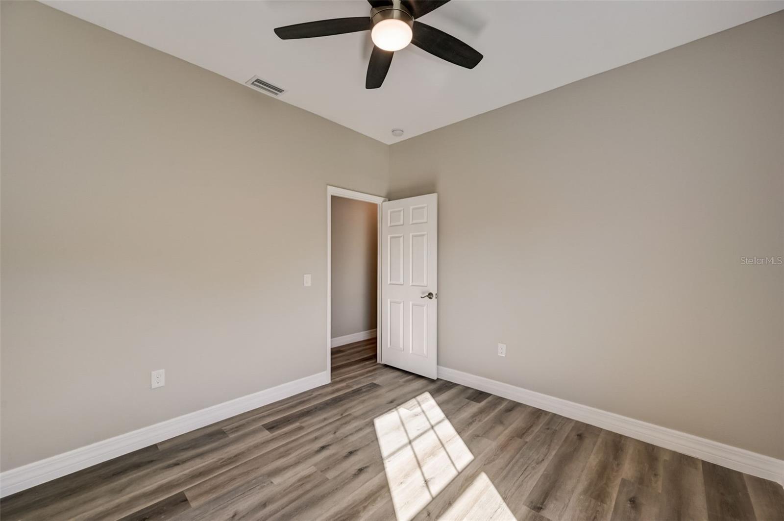 1212 GILLESPIE AVE, NORTH PORT, FL, 34288