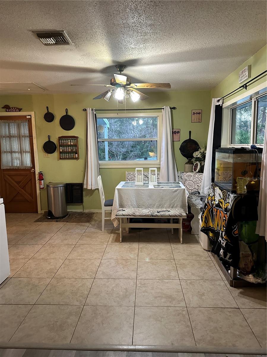 43648 S ISLAND DR, PAISLEY, FL, 32767