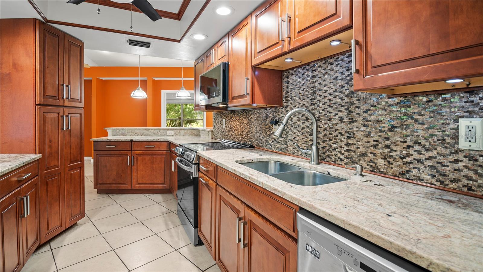 621 EDISON AVE, LEHIGH ACRES, FL, 33972