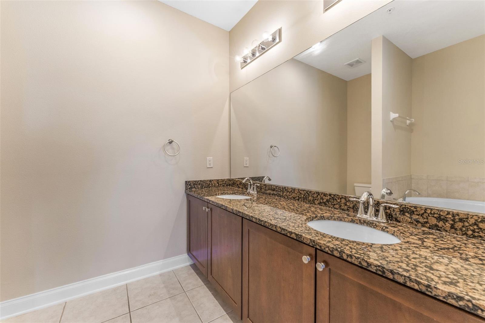 111 N ALBANY AVE #3, TAMPA, FL, 33606