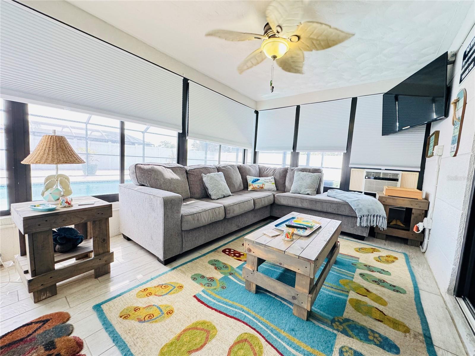 228 CENTER RD, VENICE, FL, 34285