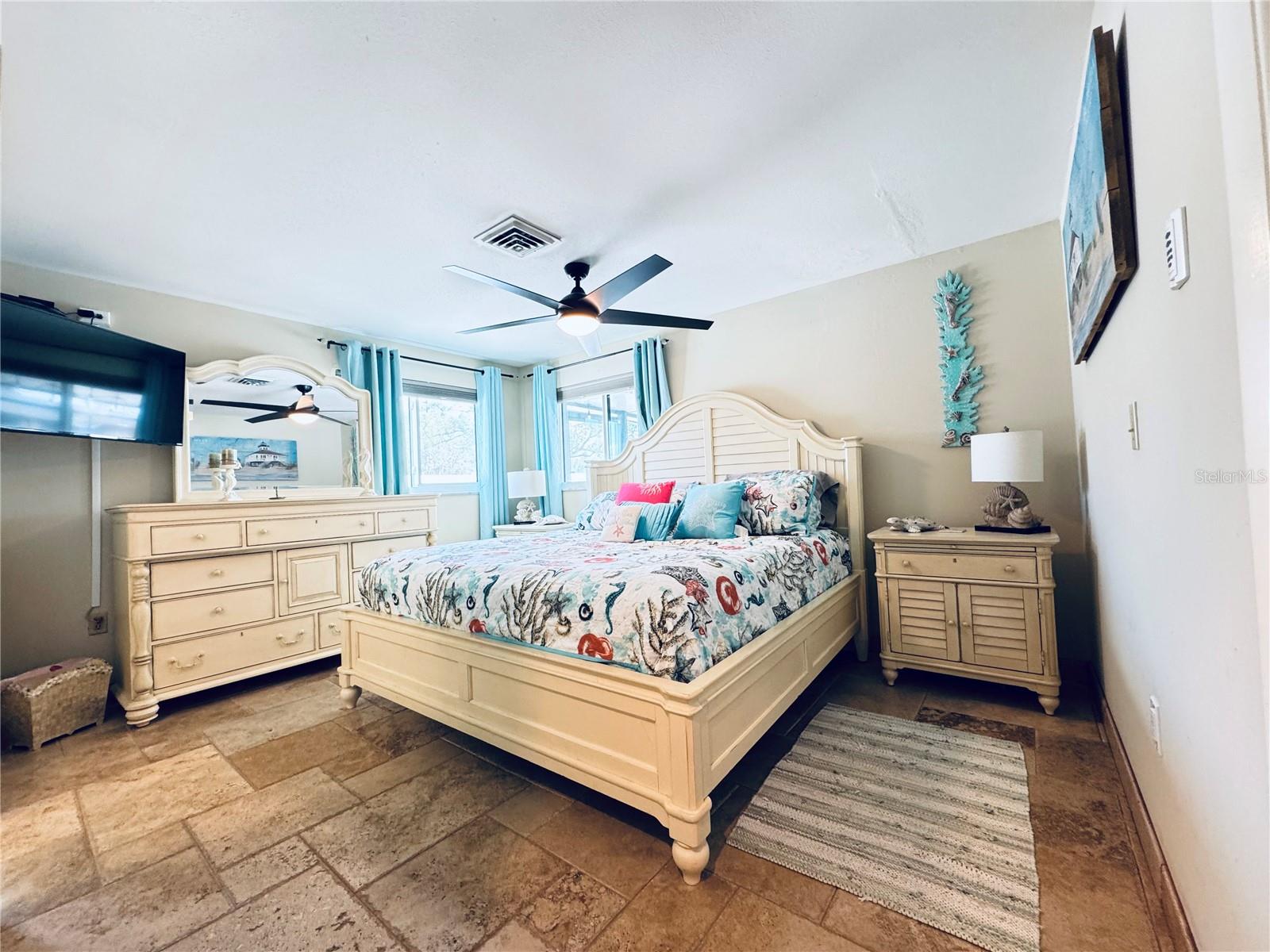 228 CENTER RD, VENICE, FL, 34285