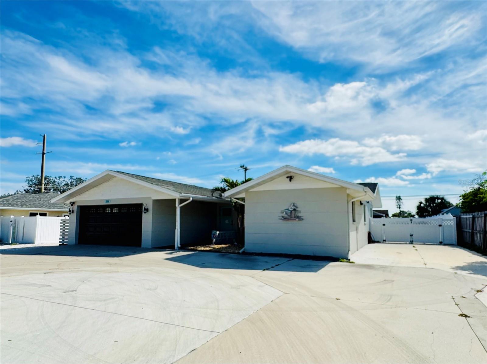 228 CENTER RD, VENICE, FL, 34285