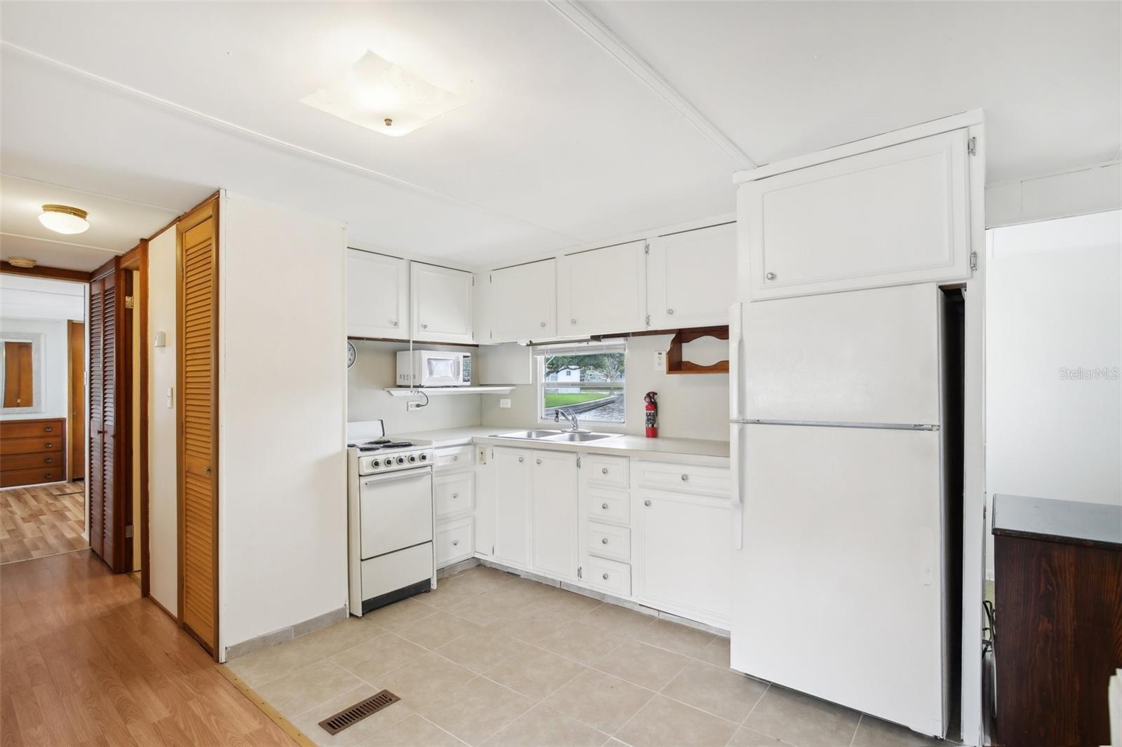 980 7TH ST NW #5, LARGO, FL, 33770