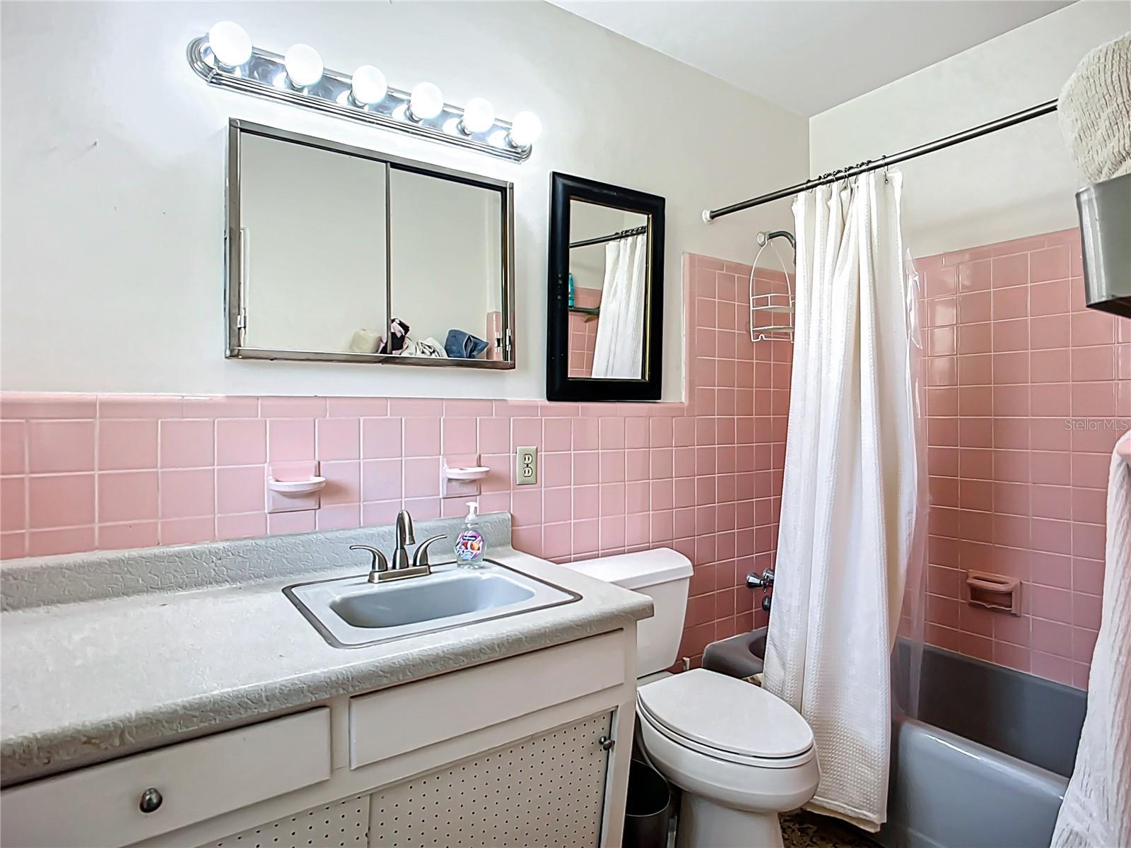 780 INDIAN BEACH CIR, SARASOTA, FL, 34234