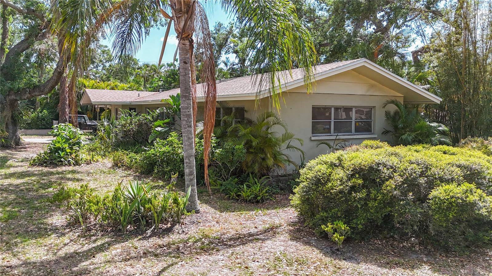 780 INDIAN BEACH CIR, SARASOTA, FL, 34234