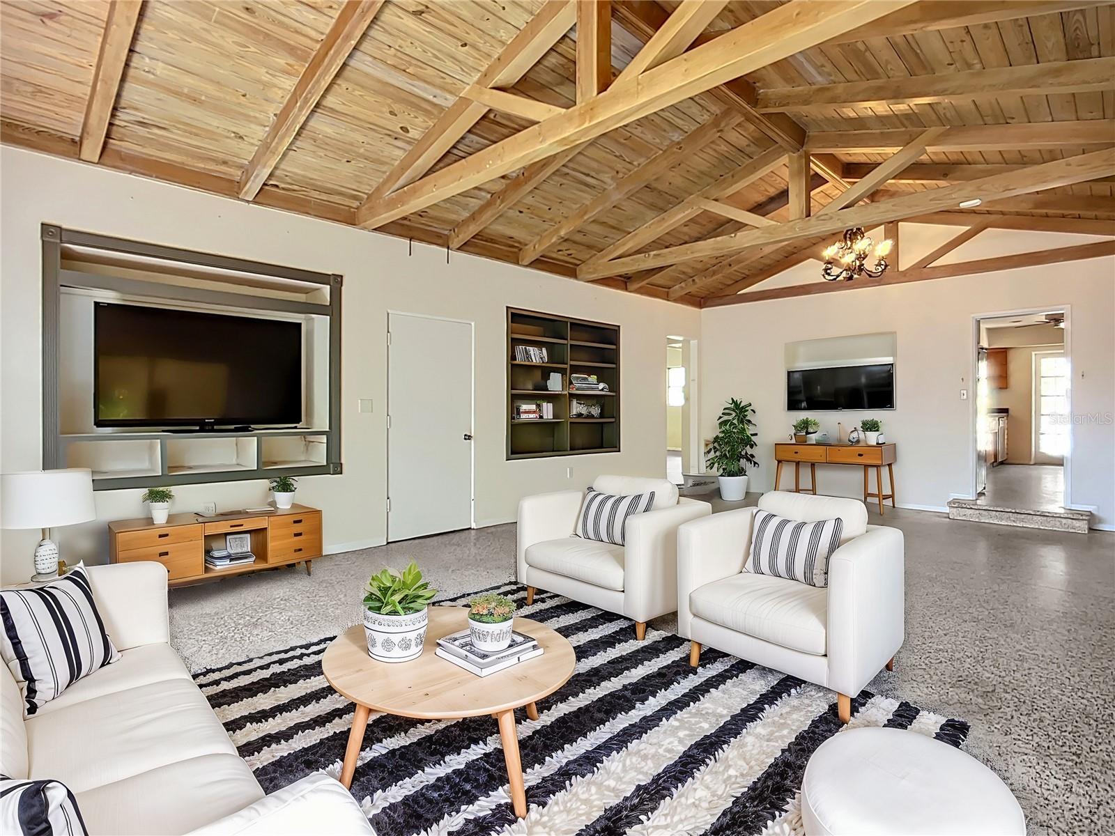 780 INDIAN BEACH CIR, SARASOTA, FL, 34234