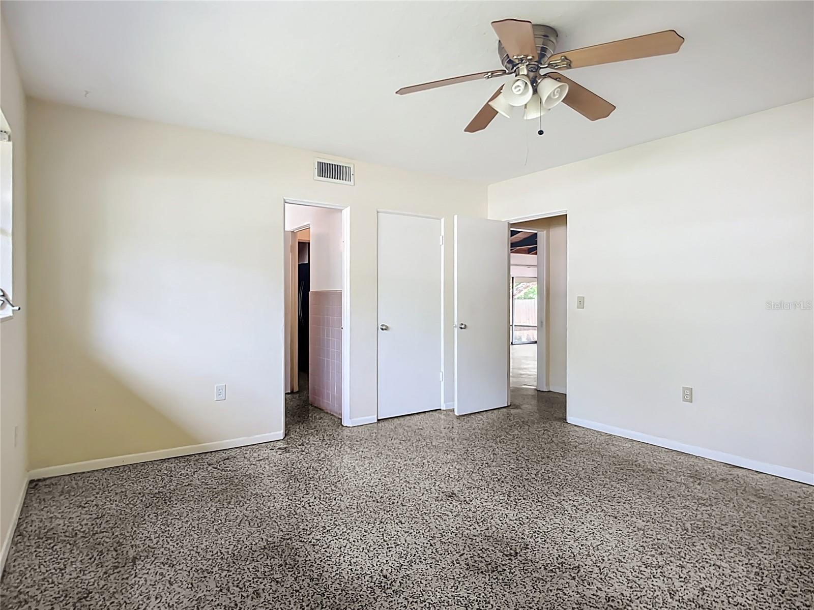 780 INDIAN BEACH CIR, SARASOTA, FL, 34234