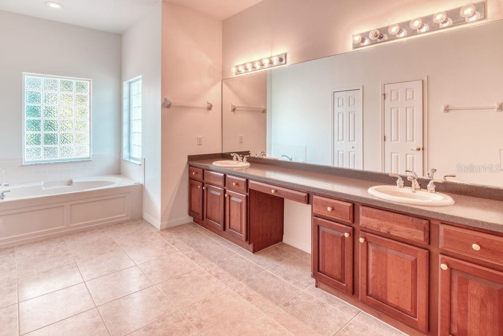 318 ROCK SPRINGS DR, POINCIANA, FL, 34759